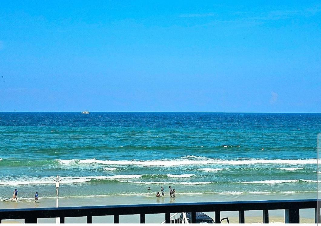 Apartment Direct Oceanfront With Balcony *